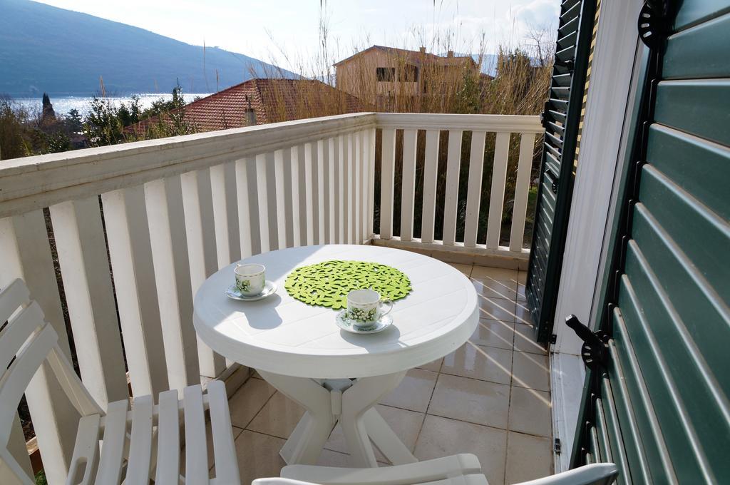 הרצג-נובי Apartment Begonia Of Kumbor מראה חיצוני תמונה