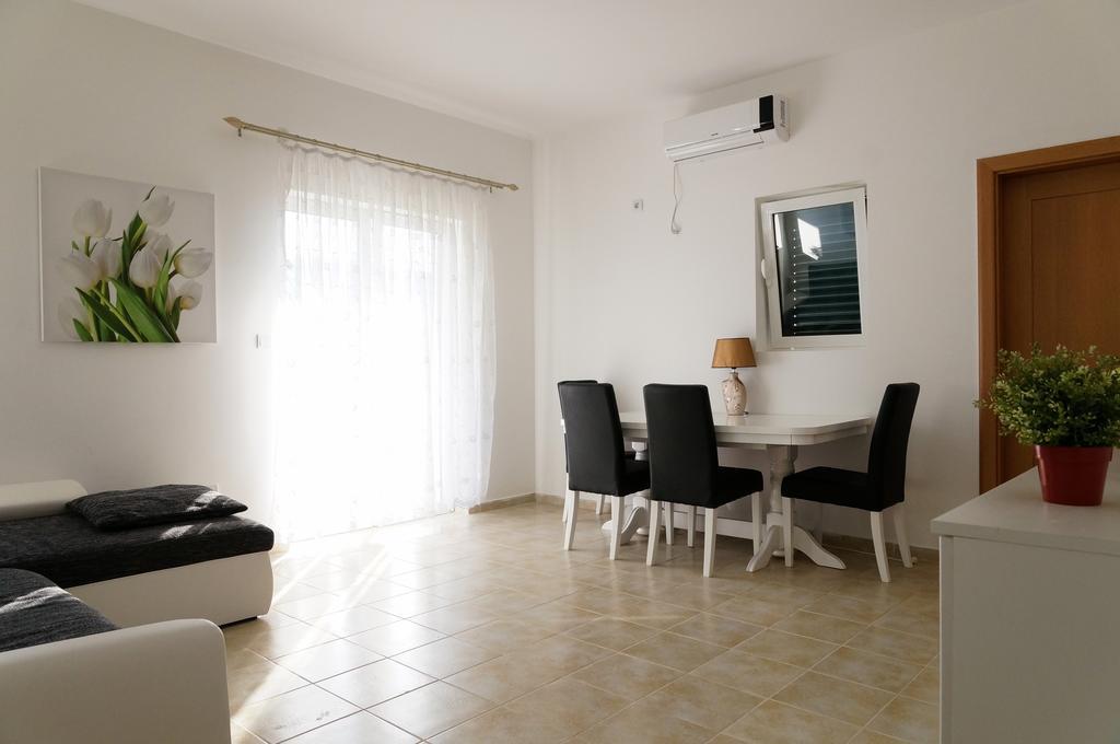 הרצג-נובי Apartment Begonia Of Kumbor מראה חיצוני תמונה